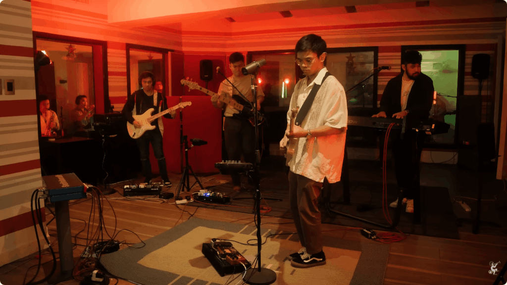 Lola Amour - Fallen Extended Version Live at Spryta Studio