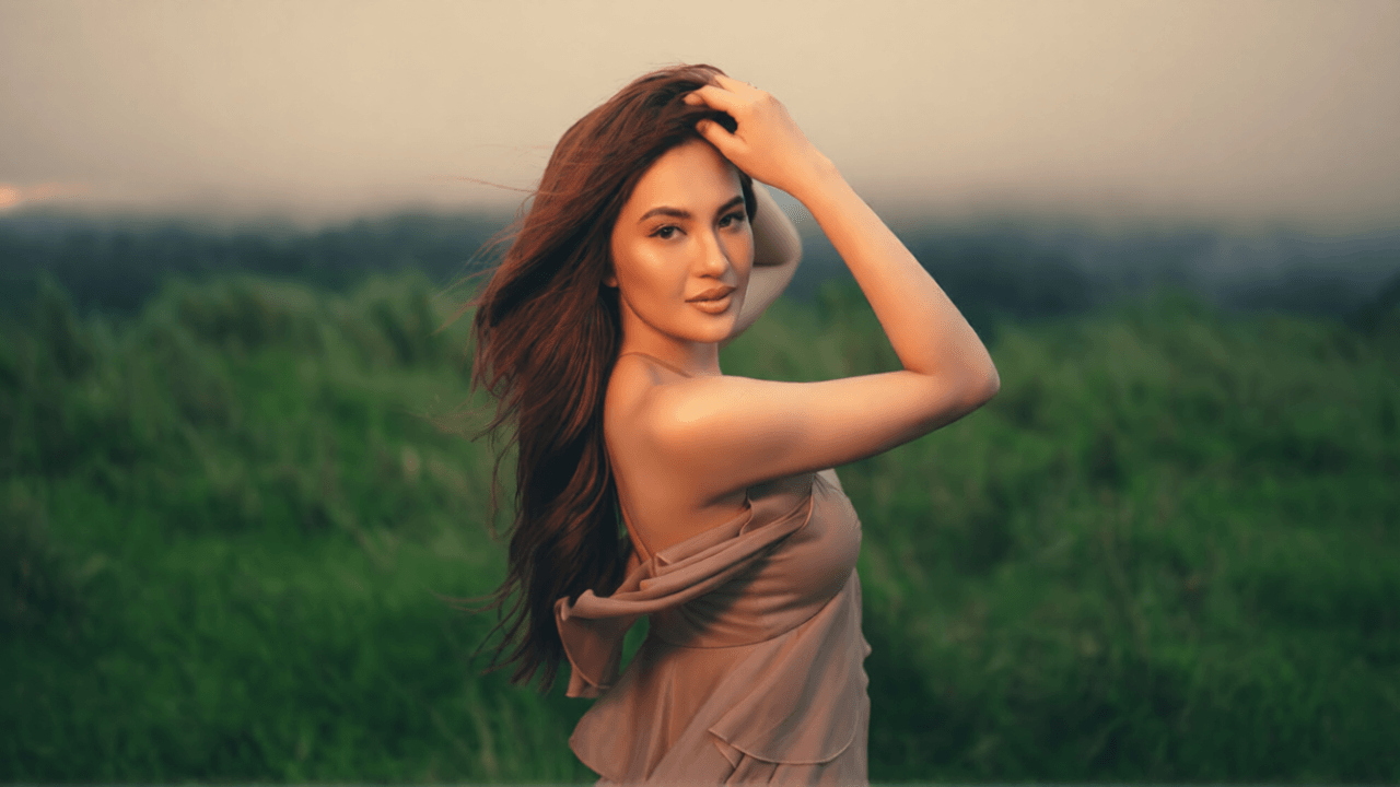 Julie Anne San Jose